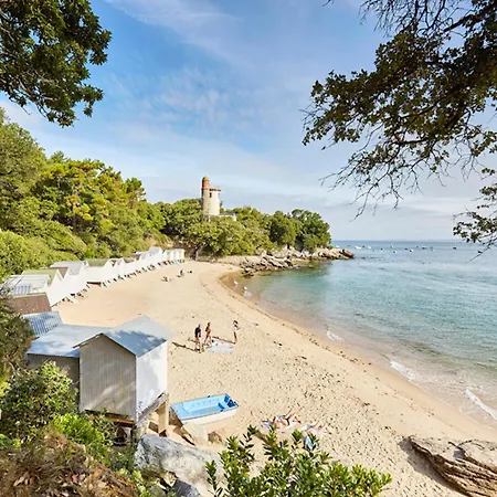 Hébergement de vacances à 220m De La Plage, Maison Avec Jardin Pour 4
